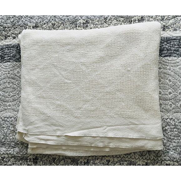 White Cotton Waffle Weave Blanket King USA WPL 1675 Vintage Diamond 25 Beacon ? - Picture 16 of 16